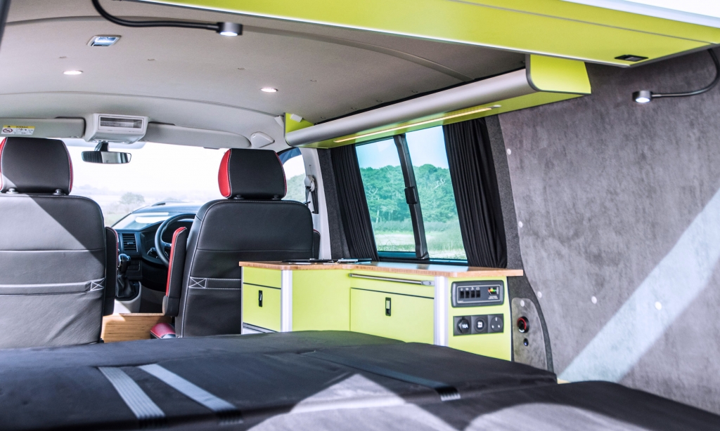 Evo-design-kitchen-rib-bed-open-transporter-t6