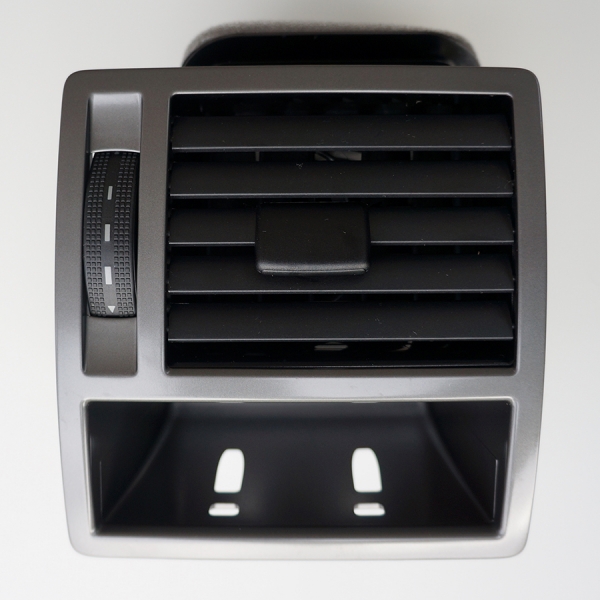 VW-highline-dash-vent-near-side-